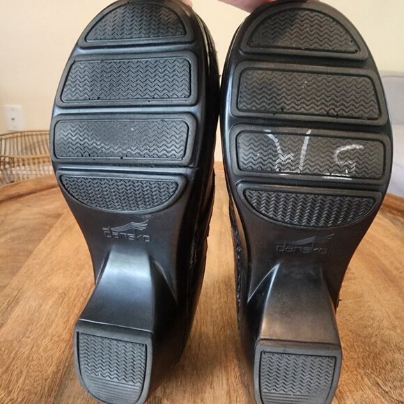 Dansko Solstice Black Leather Button Strap Clogs #9815020200 Women's 8.5 - 9 - Picture 12 of 12